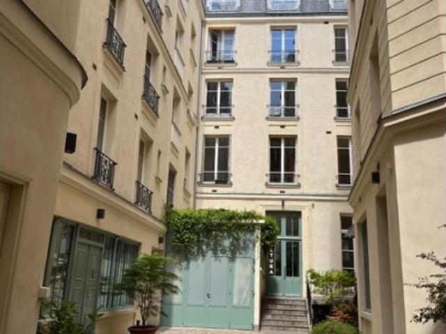 Studio à louer à Arsenal, Paris