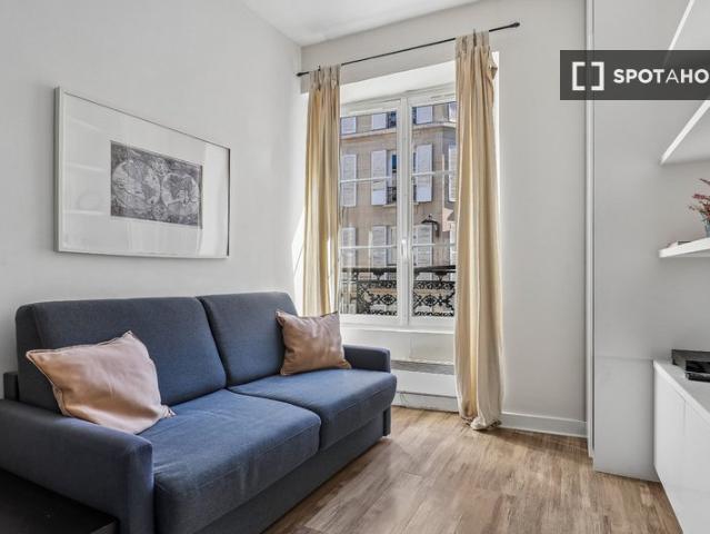 Studio à louer à Bastille Popincourt, Paris