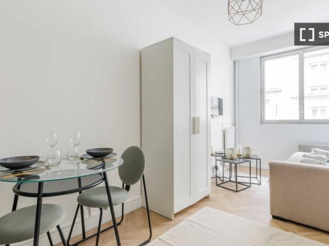 Studio à louer à Chaillot, Paris