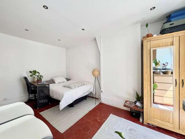 Studio à louer à Dupleix Motte Picquet, Paris
