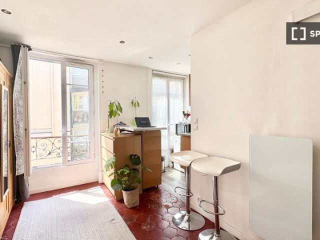 Studio à louer à Dupleix Motte Picquet, Paris