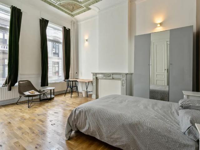 Studio à louer à des Deux Eglises 22 Bruxelles
