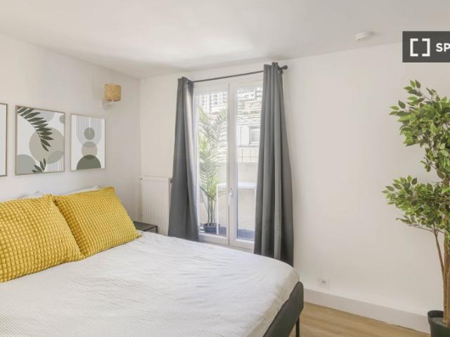 Studio à louer à Emeriau Zola, Paris