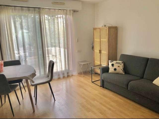 Studio à louer à Front de Seine, Paris