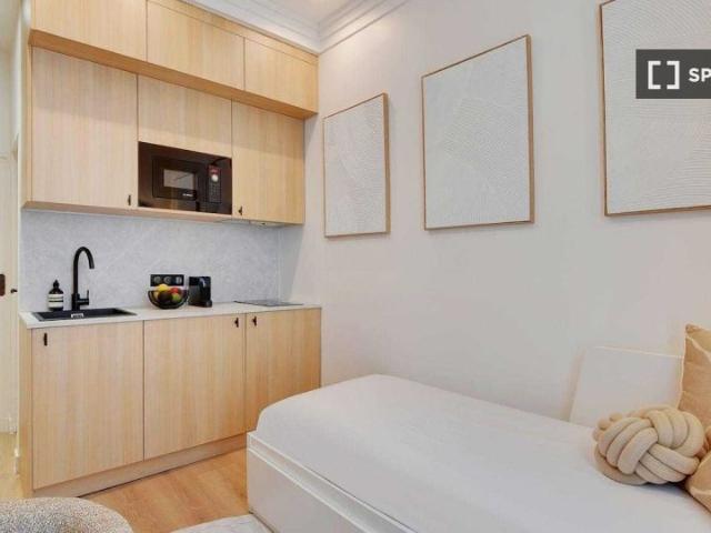 Studio à louer à Gaillon, Paris