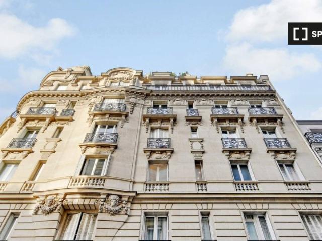 Studio à louer à Hoche Friedland, Paris