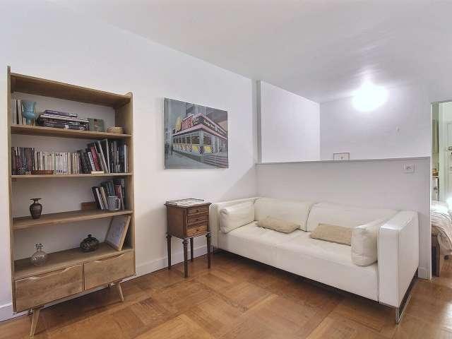 Studio à louer à Hoche Friedland, Paris