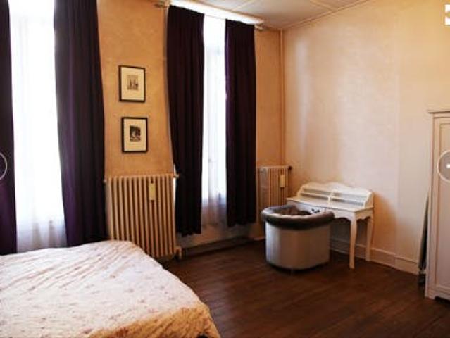 Studio à louer à Ixelles, Rue du Trône