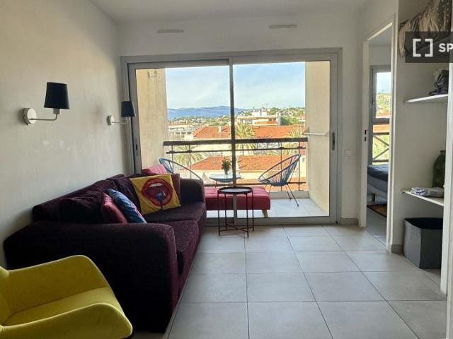 Studio à louer à la Bocca Centre, Cannes