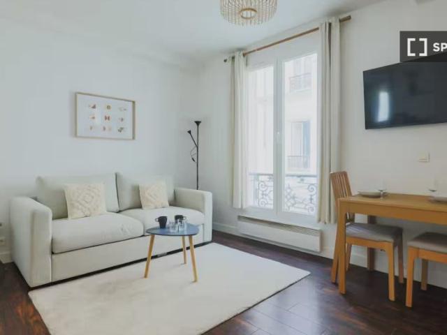 Studio à louer à Legendre Lévis, Paris
