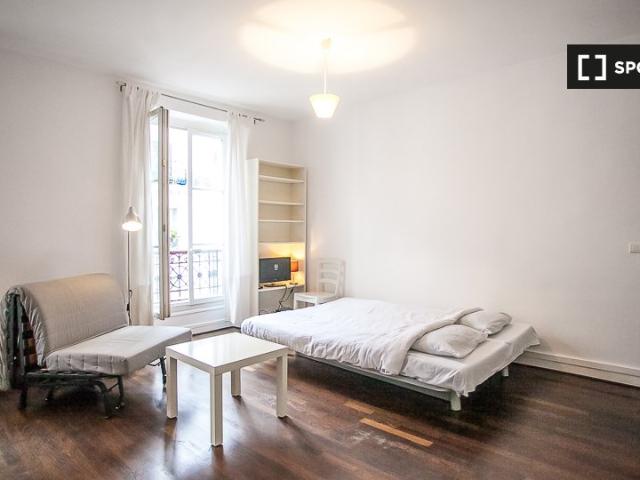 Studio à louer à Léon Blum Folie Regnault, Paris
