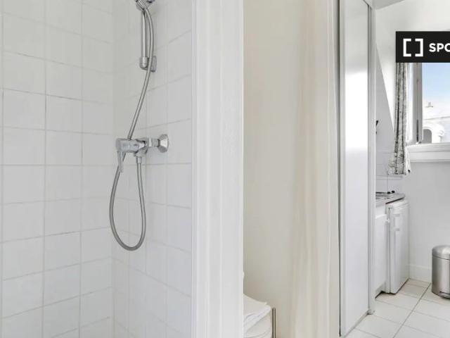Studio à louer à Paris, Paris