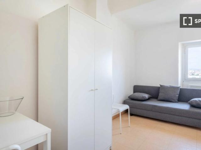 Studio à louer à Paris, Paris