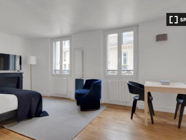 Studio à louer à Paris
