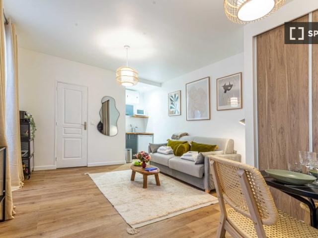 Studio à louer à Paris