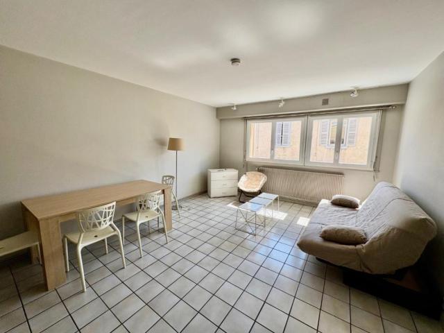 STUDIO A LOUER A ROANNE FAUBOURG CLERMONT