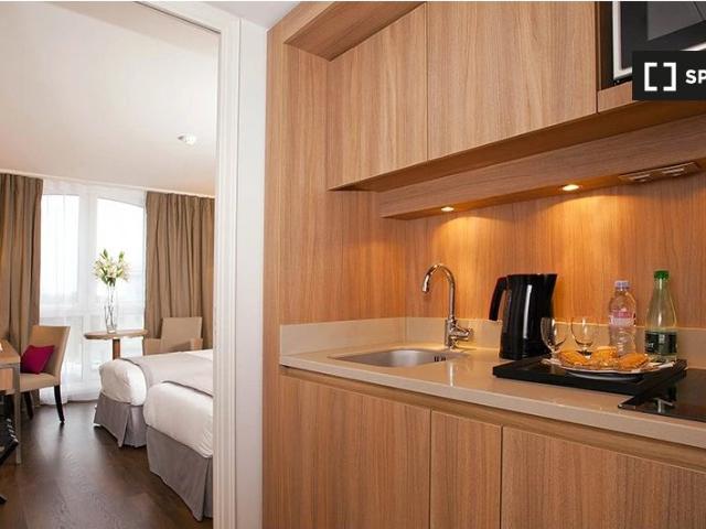 Studio à louer à Roissy en France, Paris