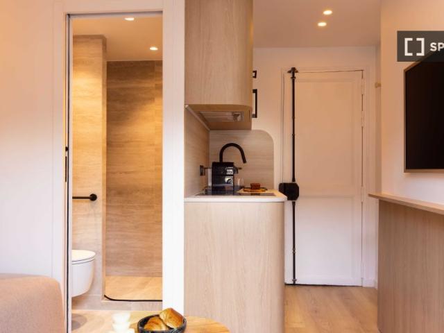 Studio à louer à Saint Augustin, Paris