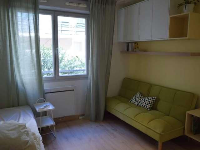 Studio à louer à Saint Charles, Marseille