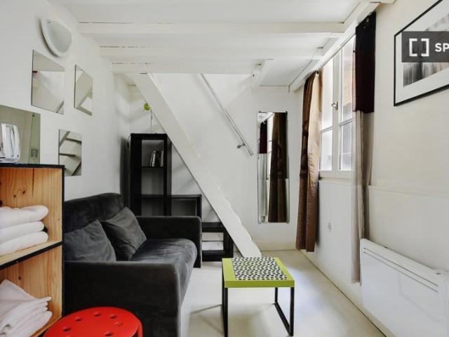 Studio à louer à Saint Gervais, Paris