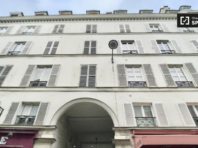 Studio à louer à Saint Placide, Paris