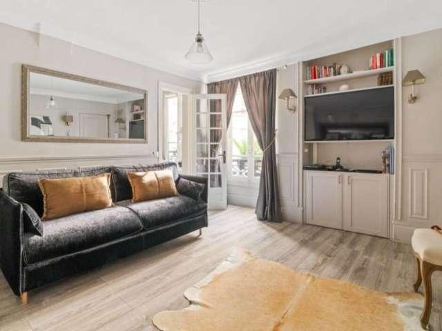 Studio à louer à Saint Thomas d'Aquin, Paris
