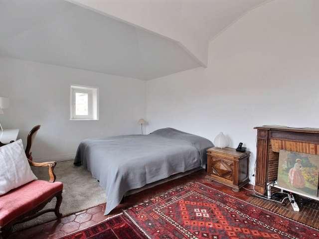 Studio à louer à Saint Thomas d'Aquin, Paris