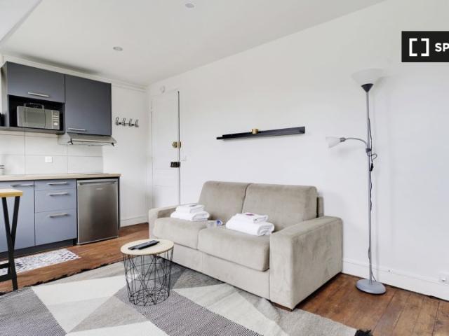 Studio à louer à Ternes, Paris