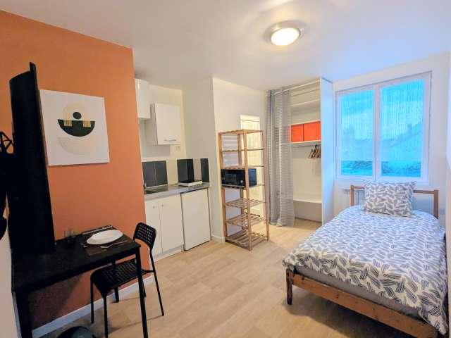 Studio à louer à Vert Saint Denis, Paris