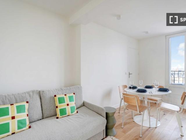 Studio à louer à Violet Commerce, Paris