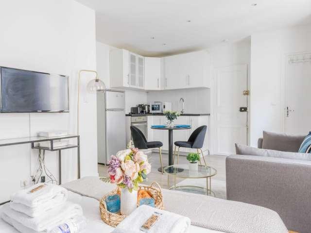 Studio à louer au Gros Caillou, Paris