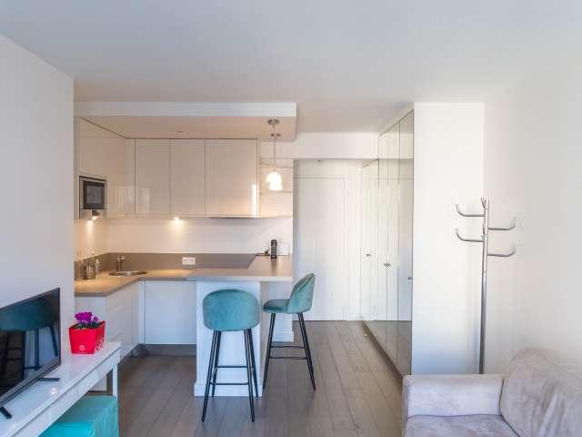 Studio à louer au Gros Caillou, Paris
