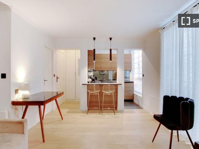Studio à louer au Gros Caillou, Paris