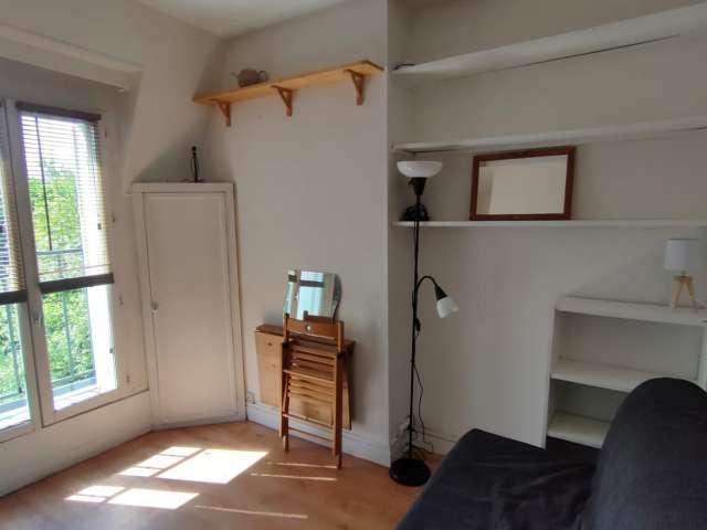Studio à louer aux Amandiers Ménilmontant, Paris