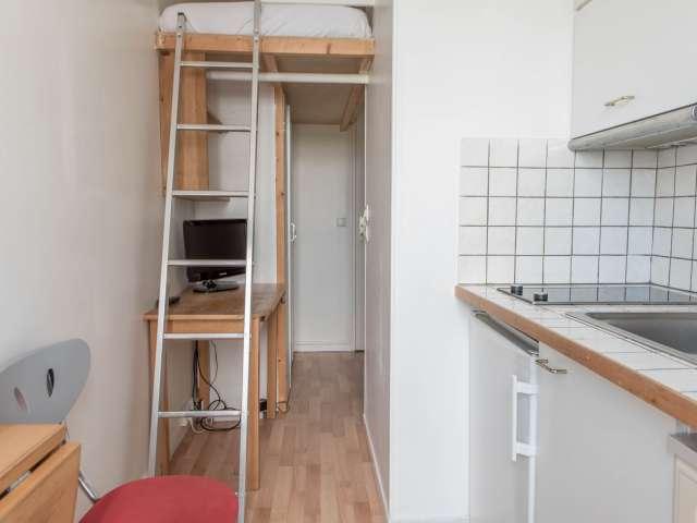 Studio à louer avec balcon dans le 17e arrondissement de Paris