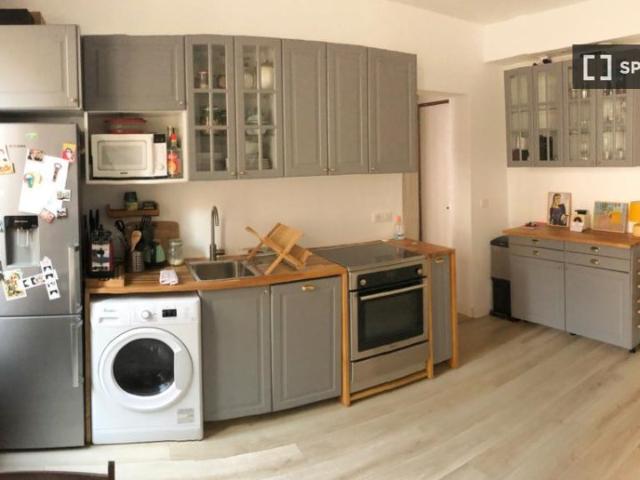 Studio à louer, Belleville Saint Maur, Paris