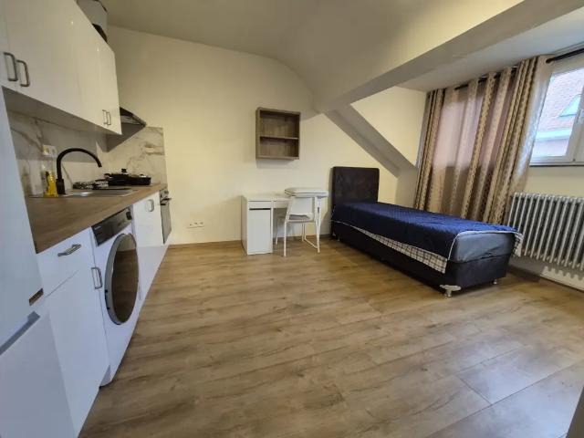 Studio à louer, Berchem Sainte Agathe