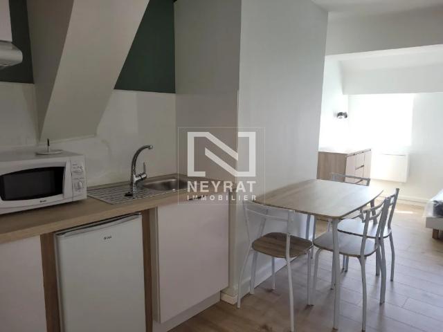 STUDIO A LOUER CHALON SUR SAONE 19.46 m2 395 € charges comprises par mois: Immobilier CHALON SUR SAONE | Neyrat Immobilier