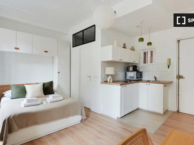 Studio à louer dans le Marais, Paris