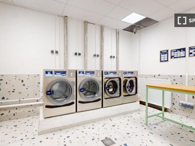 Studio à louer dans le Grand Centre, Paris