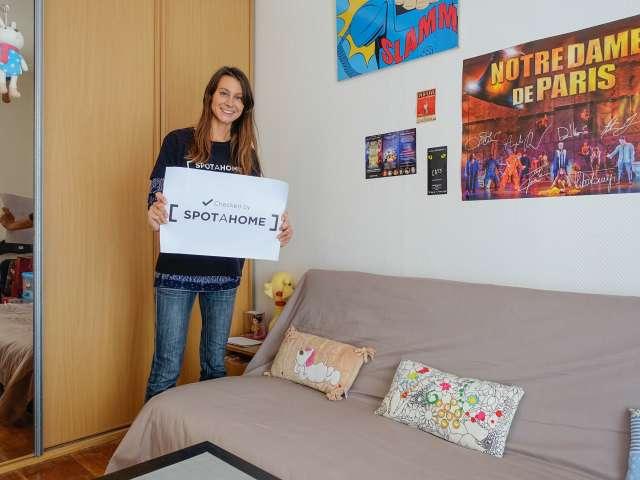 Studio à louer dans le 17ème arrondissement, Paris