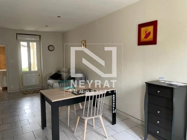 STUDIO A LOUER LE CREUSOT 31.55 m2 305 € charges comprises par mois: Immobilier LE CREUSOT | Neyrat Immobilier