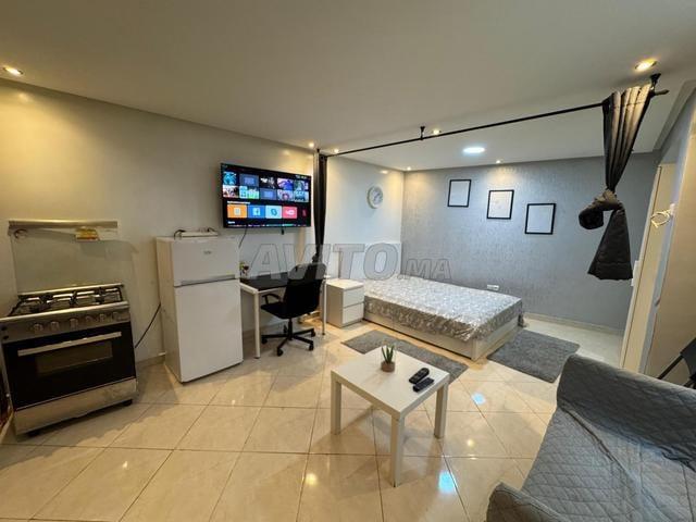 Studio à louer longue durée