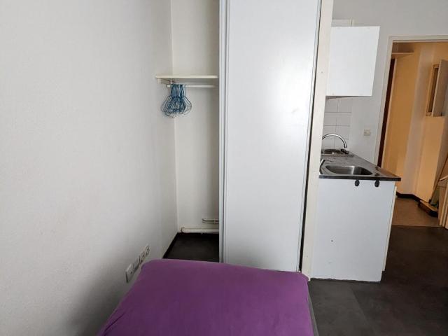 Studio à louer meublé proche faculté St Etienne