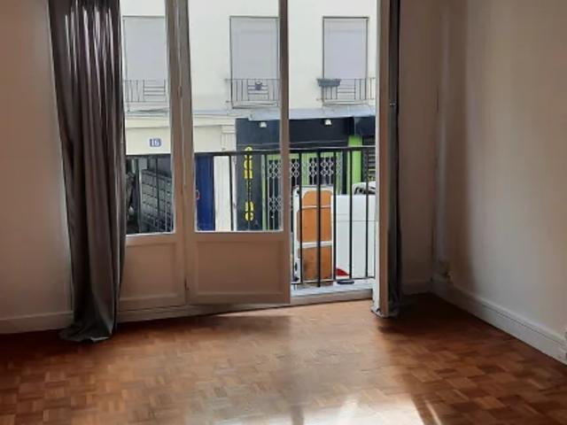 STUDIO A LOUER PARIS 18EME ARRONDISSEMENT Grandes Carrieres 9 21.09 m2 730 € charges comprises par mois: Immobilier PARIS 18EME ARRONDISSEMENT | Perenium, agence immobilière à Paris – administration de biens et gestion locative