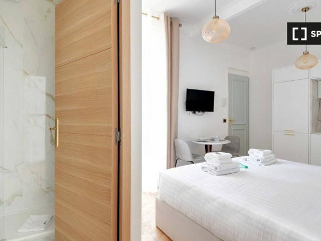 Studio à louer Porte Dauphine, Paris