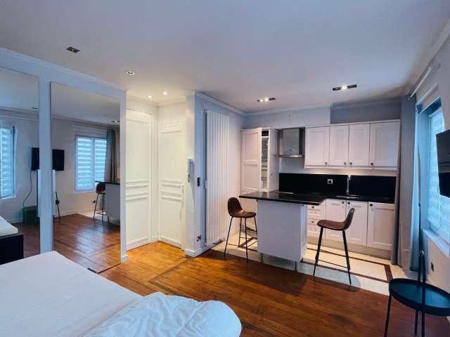 Studio à louer Porte Dauphine, Paris