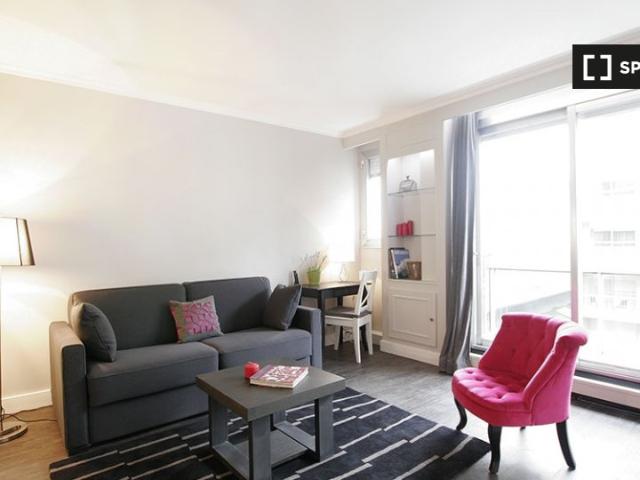 Studio à louer Porte Dauphine, Paris