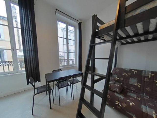 Studio à Lyon 6eme Arrondissement à louer Locagestion, expert en gestion locative
