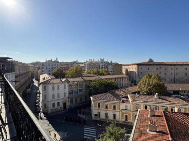 Studio à Marseille 2 Ar à louer Locagestion, expert en gestion locative